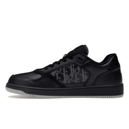 "27" Low Sneaker
