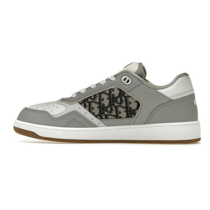 "27" Low Sneaker