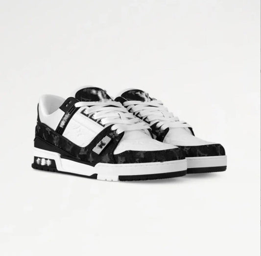 "VL " Trainer Sneaker