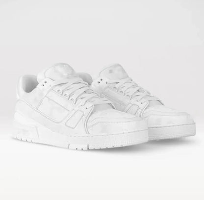 "VL " Trainer Sneaker