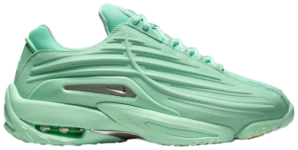 "Hot Step" Sneaker