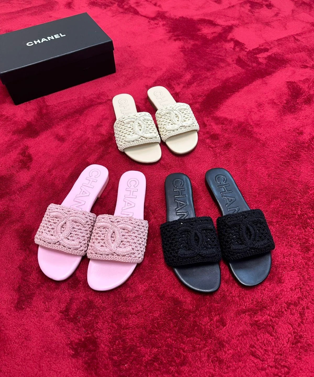 RAFFIAA SLIDES